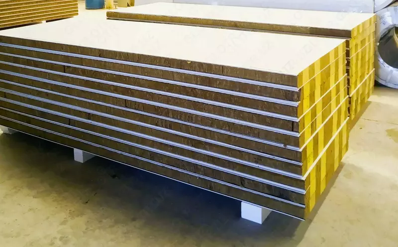 Cэндвич-панели с базальтовым утеплителем (минеральной ватой) стеновые и кровельные СП ООО "PANELPLAST"