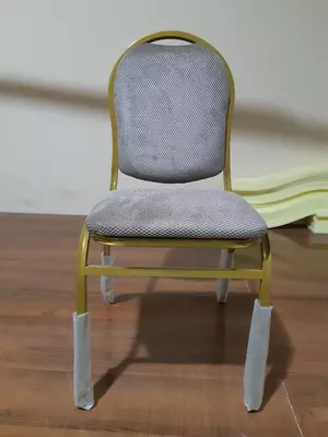 Cтул полумягкий