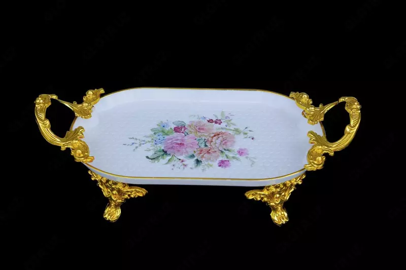 Meva va go'sht laganlar uchun NK idishi