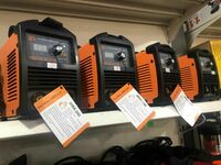 Сварочный аппарат РостМаш"240А - 1 562 809.3 сум