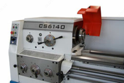 Токарный станок CS6140 / CS6240
