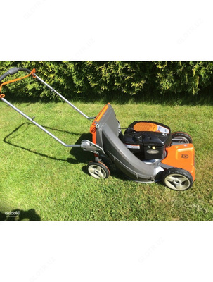 Газонокосилка бензиновая Husqvarna LC 48