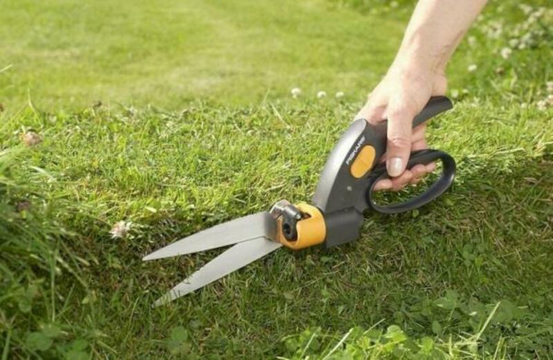 Ножницы для травы с Серво-системой Fiskars GS42 - 523 184 сум