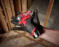  OOO BEST-TOOLS - Milwaukee M12 BID-202C – 12В Аккумуляторный Ударный Шуруповерт для Тяжёлых Работ