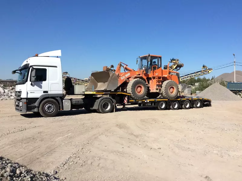 Maxsus texnikani avtomobilda tashish