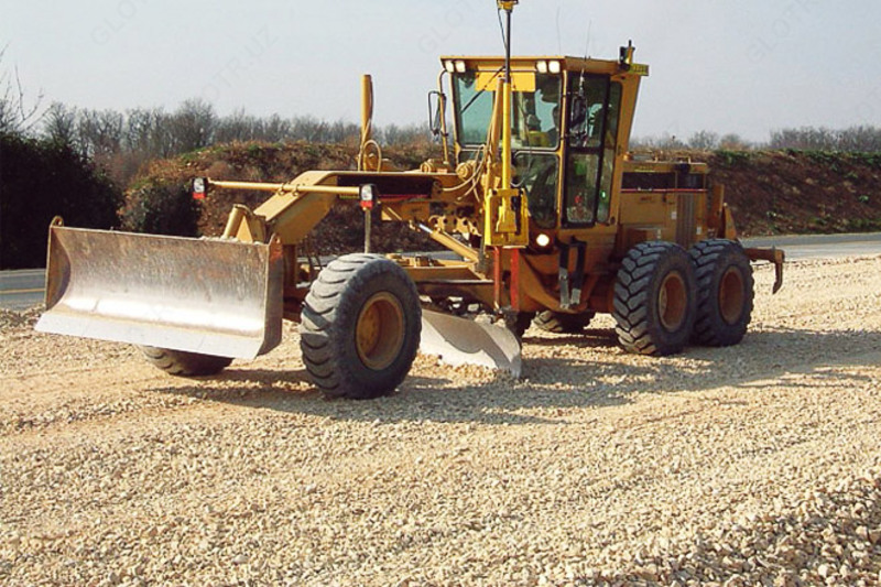 Планировка площади( подготовка основания под отметки)