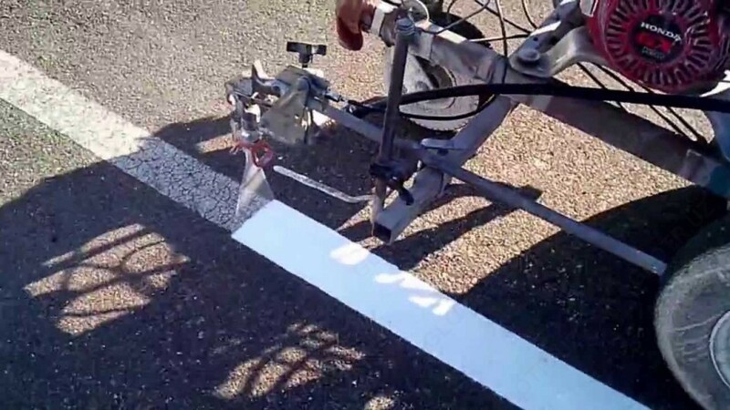 Нанесение дорожной разметки