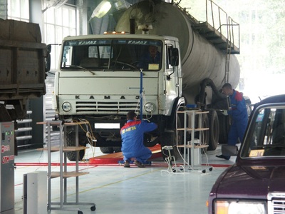 ЛТК-С 13000.01 Автоматизированная универсальная линия технического контроля для проверки технического состояния грузовых и легковых автомобилей, а так