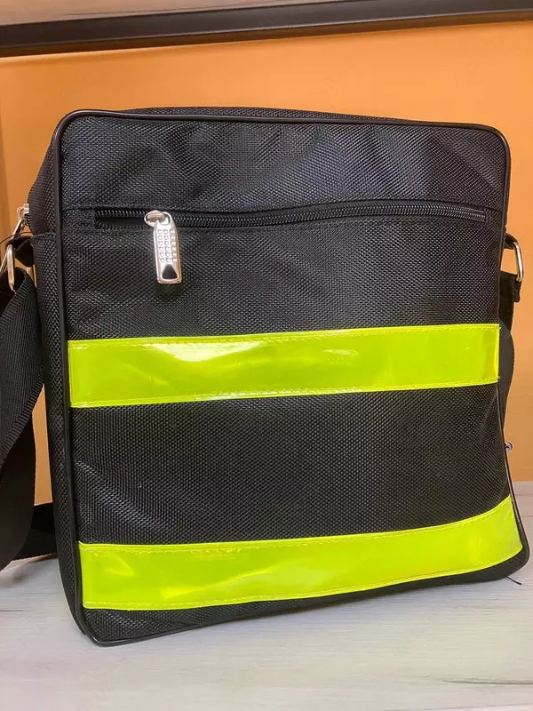 Yo'lni aks ettiruvchi passiv xavfsizlik bilan issiqlikka chidamli sumka