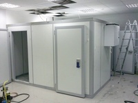 Sovuq xonalar uchun ko'pikli poliuretan sendvich panellarni ishlab chiqarish