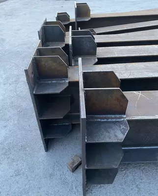 Мы изготавливаем и устанавливаем металлоконструкции любой сложности. Только оптом