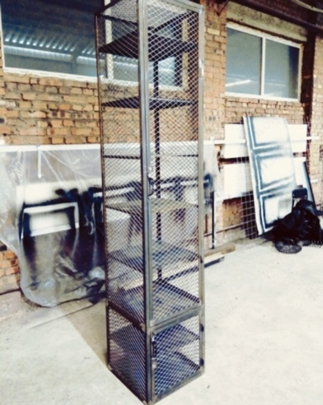 Стеллажи металлические из просечно-вытяжного листа Частное предприятие AXRAROVA MV