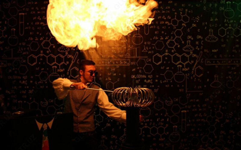 600 000 сум Услуги по проведению светового шоу