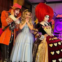 Алиса в Стране чудес!