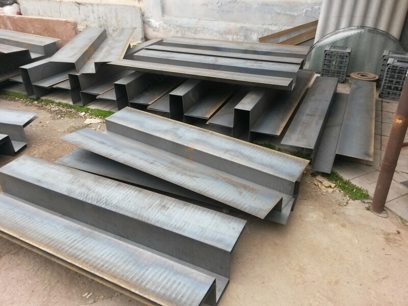 Yomg‘ir suvini oqizish lotoklari