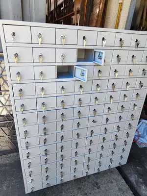 uyali telefonlar uchun shkaf