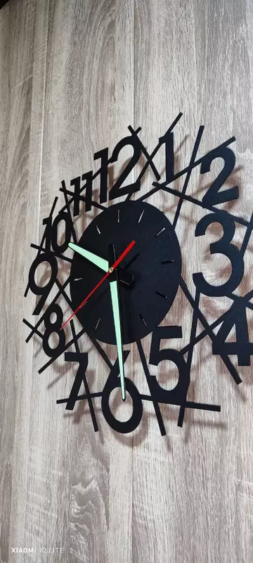 Devor soati loft.Metall.