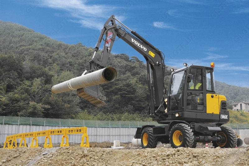 от {0} сум Колесный экскаватор VOLVO EW60C