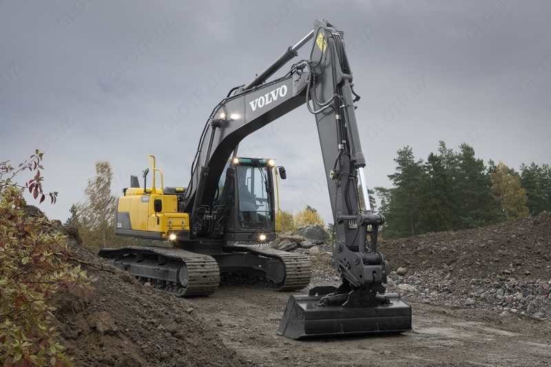 Экскаватор VOLVO EC220D