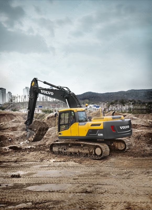 от {0} сум Экскаватор VOLVO EC220D