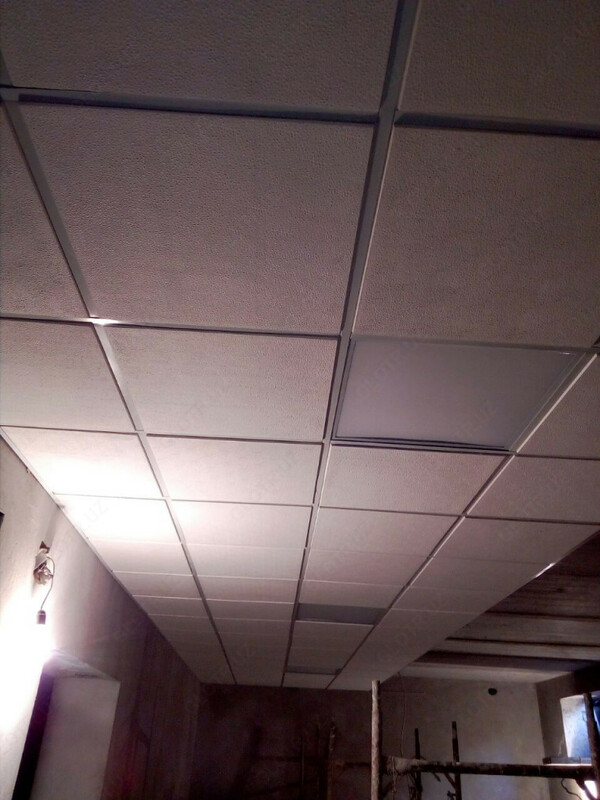 Подвесной потолок типа Армстронг толщина 15мм в комплекте с профилями