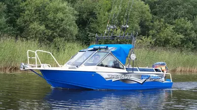 Alyuminiy qayiq "Berkut" L-Fisher, uzunligi 5.65 m