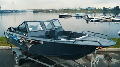 Алюминиевая лодка "Berkut" L-Arctica, длина 5.5 м