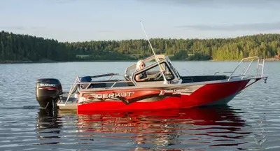 Алюминиевая лодка "Berkut" L-DC (Double Console), длина 5.65 м