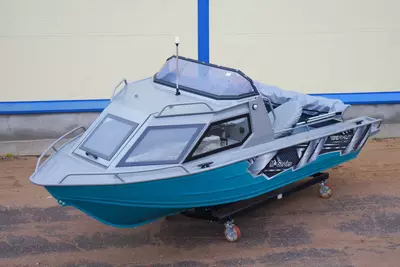 Алюминиевая лодка "Berkut" M-HT, длина 5 м