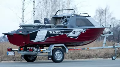 Алюминиевая лодка "Berkut" S-HT (Hard Top) длина 4.7 м