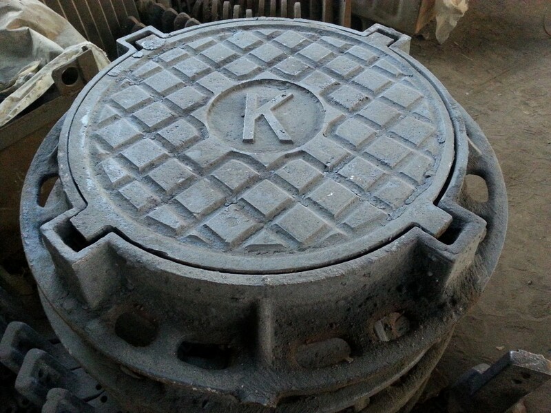 Люк канализационный чугунный тяжелый магистральный тип “ТМ” гр.под 40-50 тн