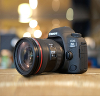 Фотоаппарат CANON EOS 5D Mark IV