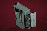 Allen-Bradley 1769-0V32T