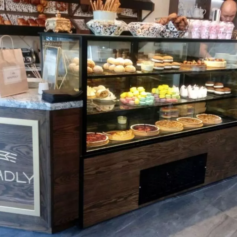 Кондитерская холодильная витрина - " NEW SFM-METALL GROUP "