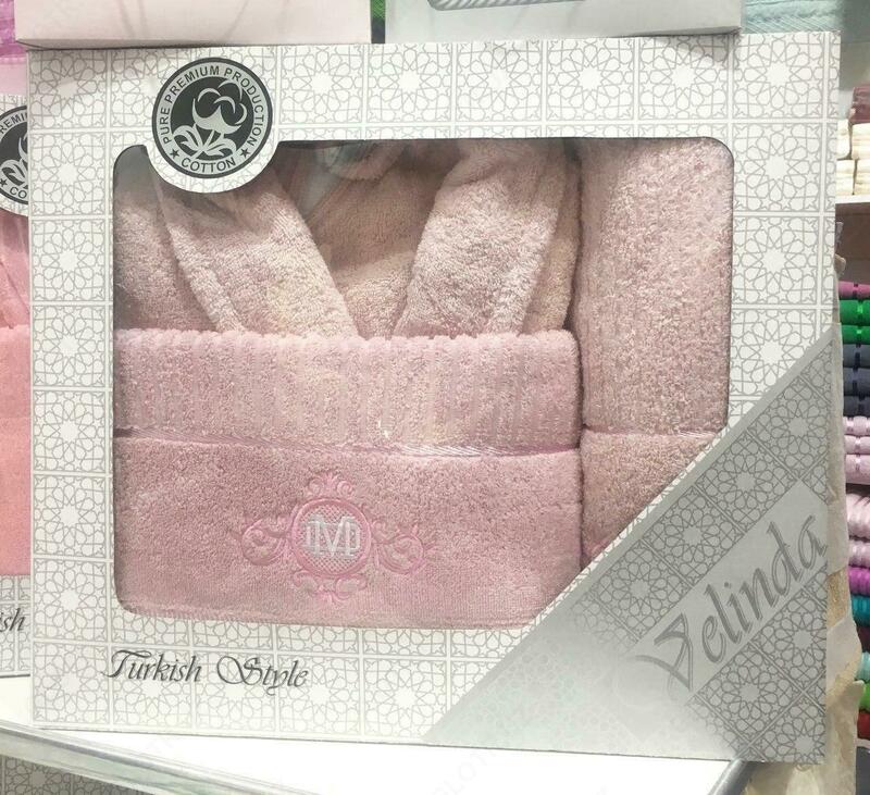  Полотенце и халаты комплект - 