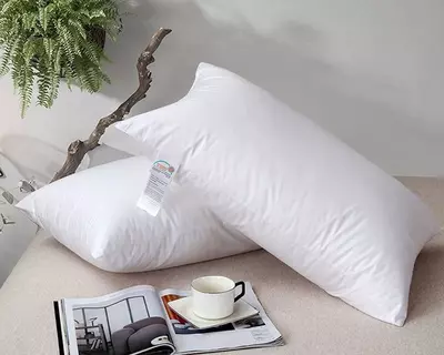 Подушка для гостиниц 70х70 см