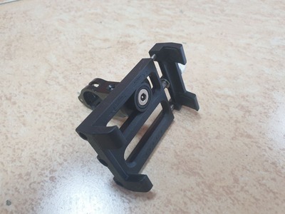 Крепление для сотки на руль велосипеда.