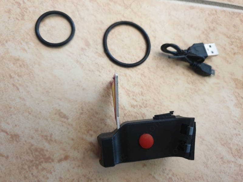 Orqa chiroqlar velosiped (LED) orqa chiroq.