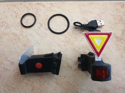 Orqa chiroqlar velosiped (LED) orqa chiroq.