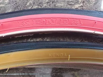 Покрышки велосипедные KENDA 700×23-25. Покрышки велосипедные KENDA 700×23-25.