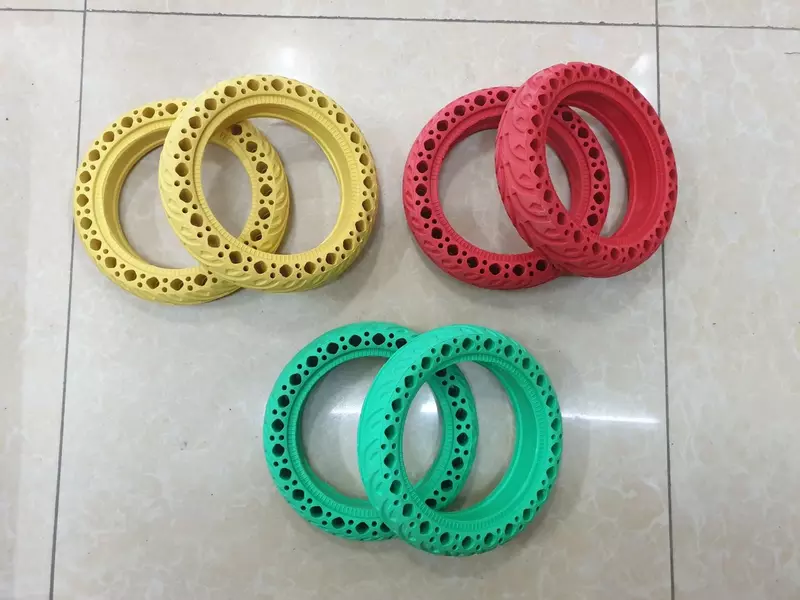 Покрышка на самокат 8 1/2x2 бескамерная.