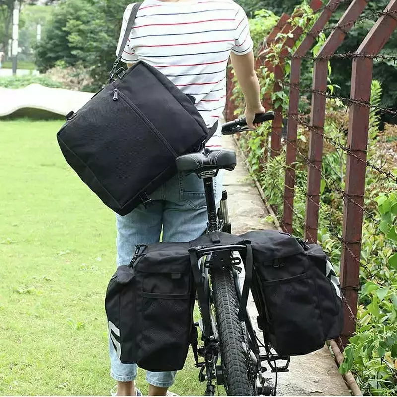 Roswheel ekspeditsiyasi yukxonasida velosiped sumkasi (sumka-shim).