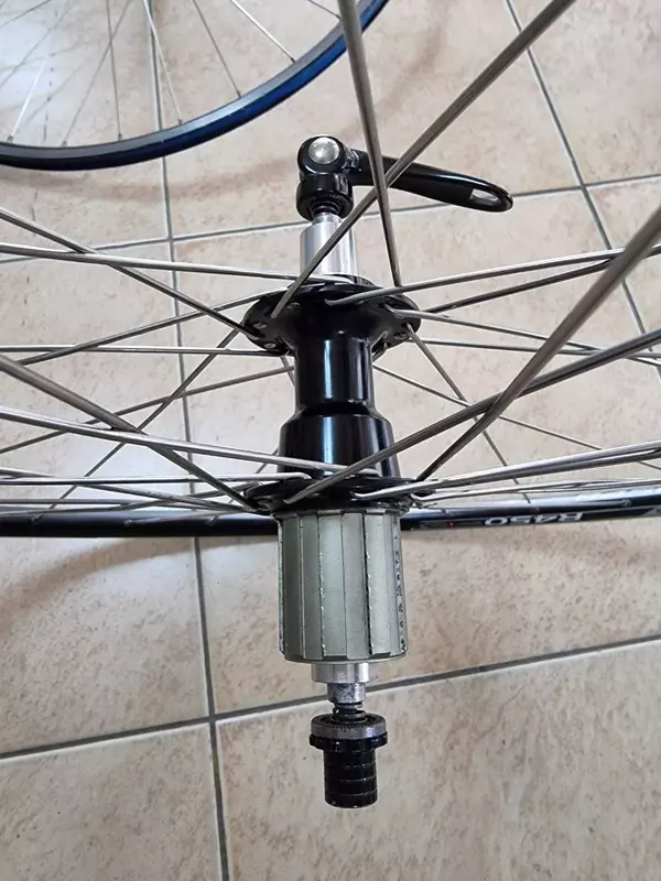 Колеса шоссейные