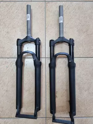 Вилка 29 и 27.5 пружинно-эластомерные с локаутом.