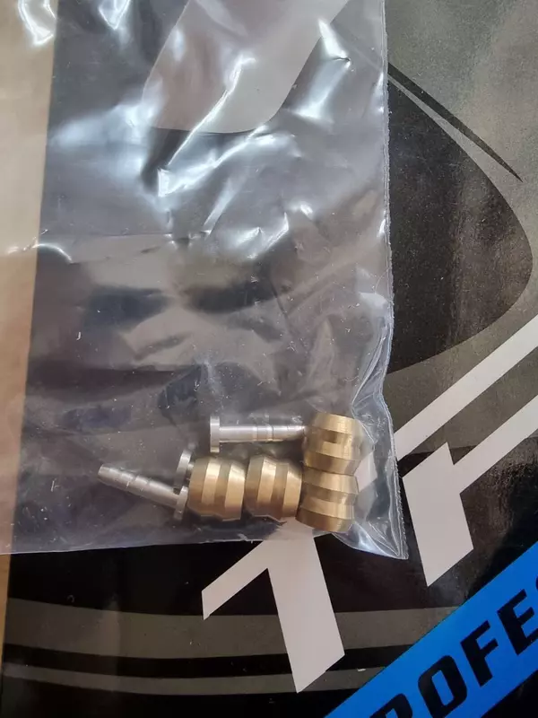 Гидролиния TRL для гидравлических тормозов черная.