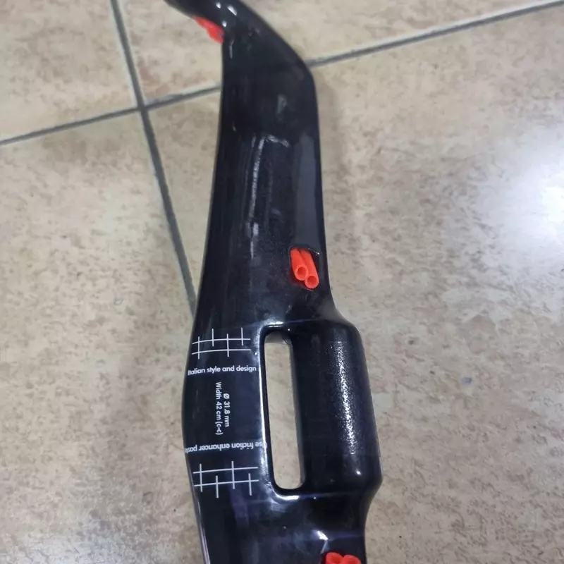 Руль шоссейны карбон 420mm толщина руля 31.8mm.