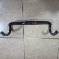 700 000 сум Руль шоссейны карбон 420mm толщина руля 31.8mm.