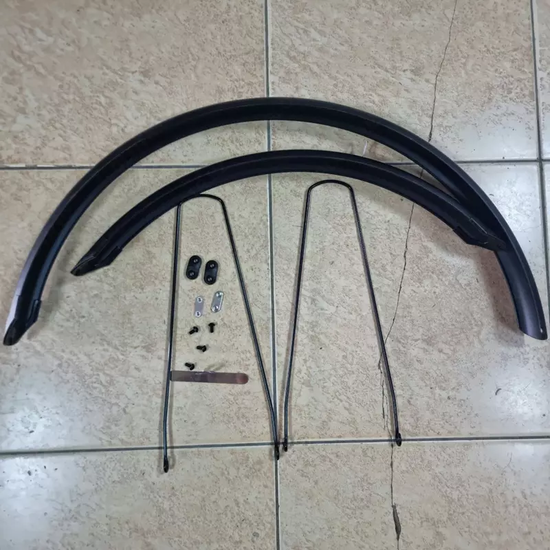 Крылья черные матовые 24,26,28.