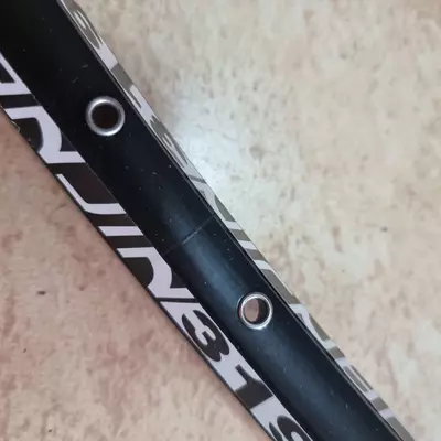 Велосипедный обод GUANJIN 319 26 на 36 спиц пистонированный.