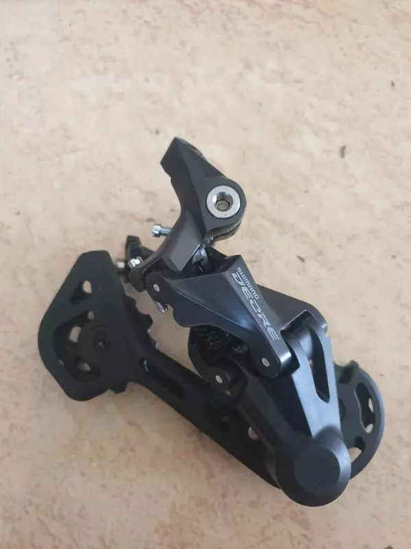 Задний переключатель Shimano Deore RD-M4120-SGS Shadow 10/11 speed